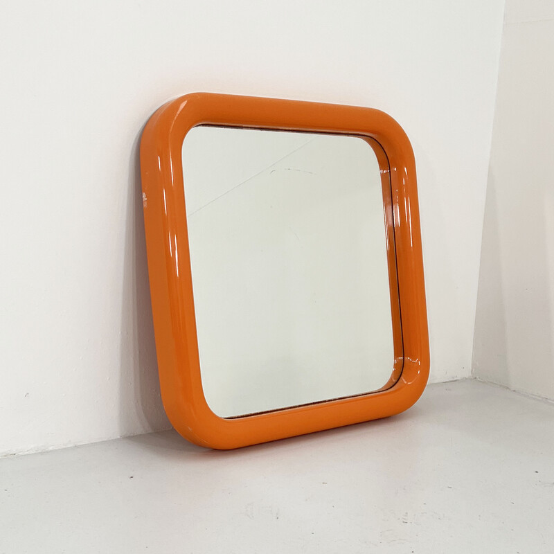 Espelho emoldurado laranja Vintage de Carrara e Matta, década de 1970