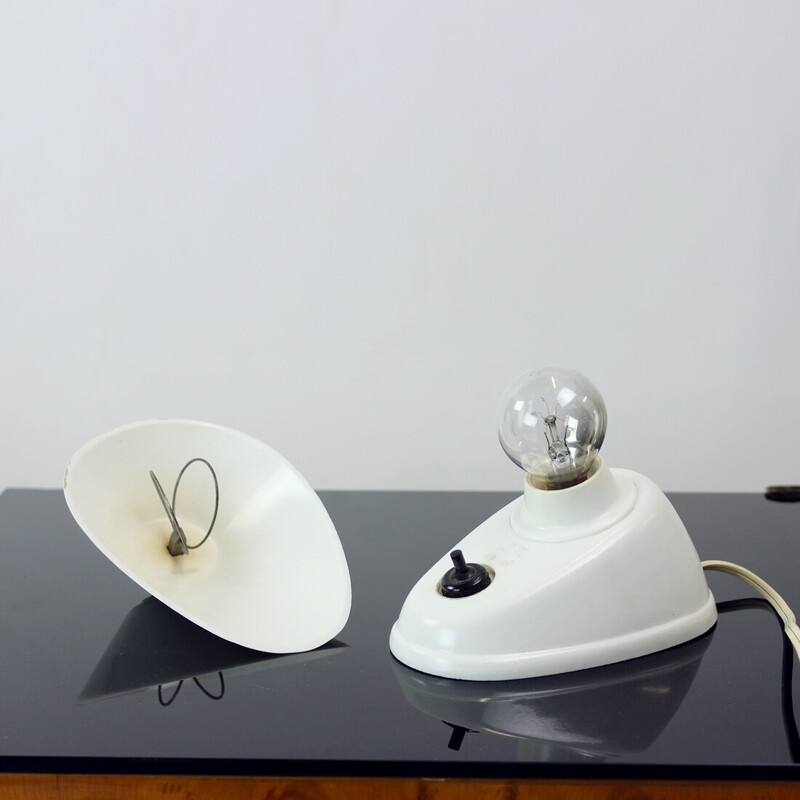 Lampada da tavolo vintage in bachelite bianca del Bauhaus Team, Cecoslovacchia anni '30