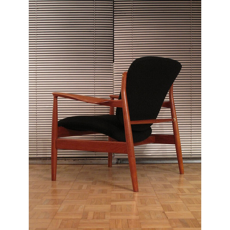 136 solid teck lounge armchair by Finn Juhl forFrance & Fils - 1950s