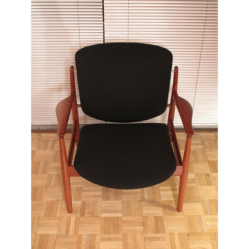 136 solid teck lounge armchair by Finn Juhl forFrance & Fils - 1950s