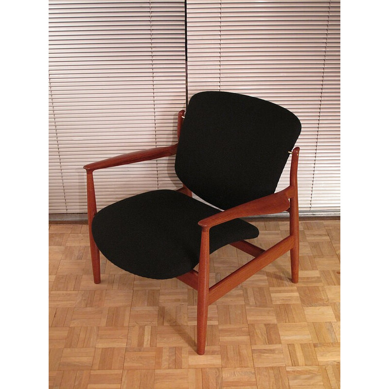 136 solid teck lounge armchair by Finn Juhl forFrance & Fils - 1950s