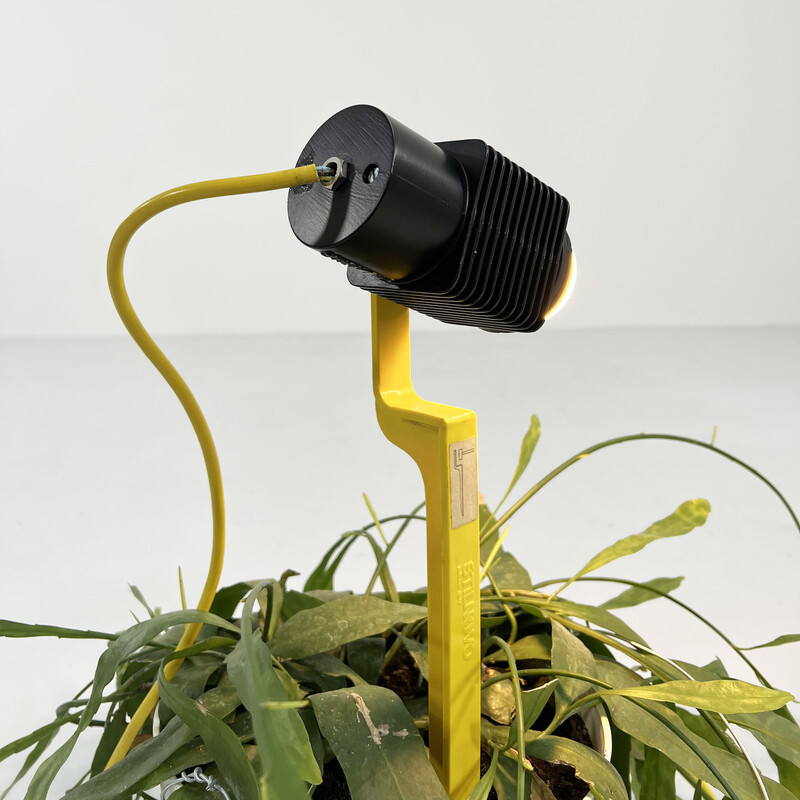 Gelbe Spotlight Pflanzgefäßlampe von Stilnovo, 1980er Jahre