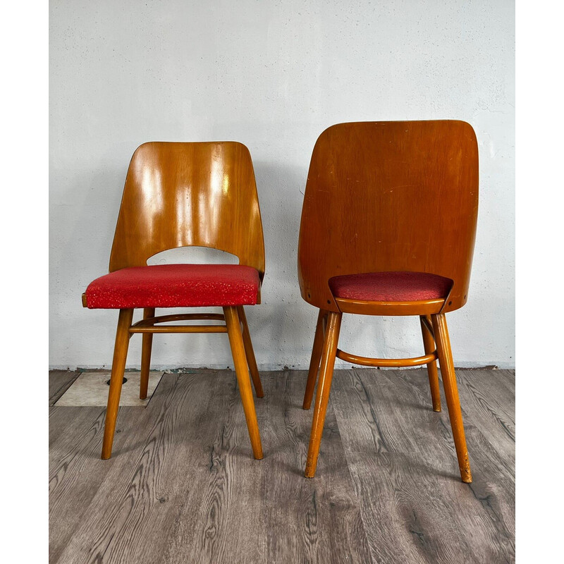 Satz von 4 Vintage Ton514 Stühlen aus Buchenholz und rotem Stoff von Oswald Haerdtl und Lubomir Hofman, 1960