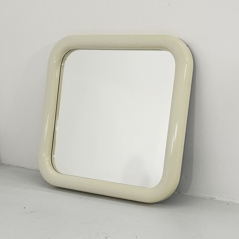 Miroir vintage à cadre blanc par Carrara et Matta, 1970