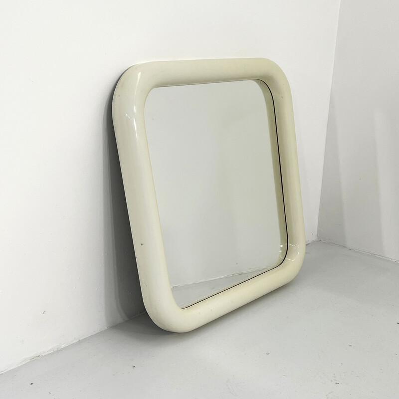 Miroir vintage à cadre blanc par Carrara et Matta, 1970