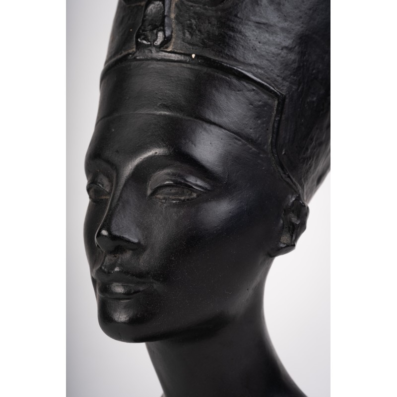 Vintage Egyptian ceramic bust of queen Nefertete