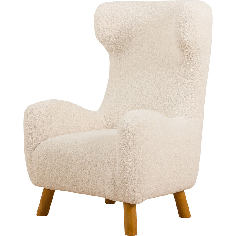 Vintage armchair in boucle fabric and oakwood, Denmark 1960s