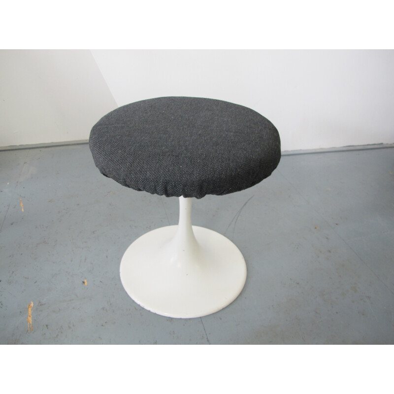 Mid-Century Tulip Stool by Eero Saarinen - 1960s