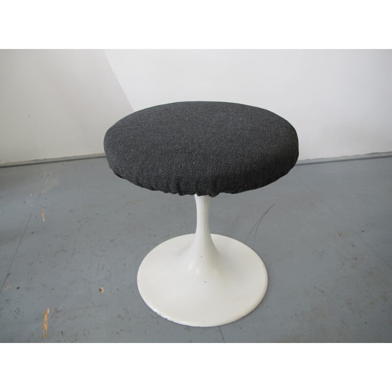 Mid-Century Tulip Stool by Eero Saarinen - 1960s