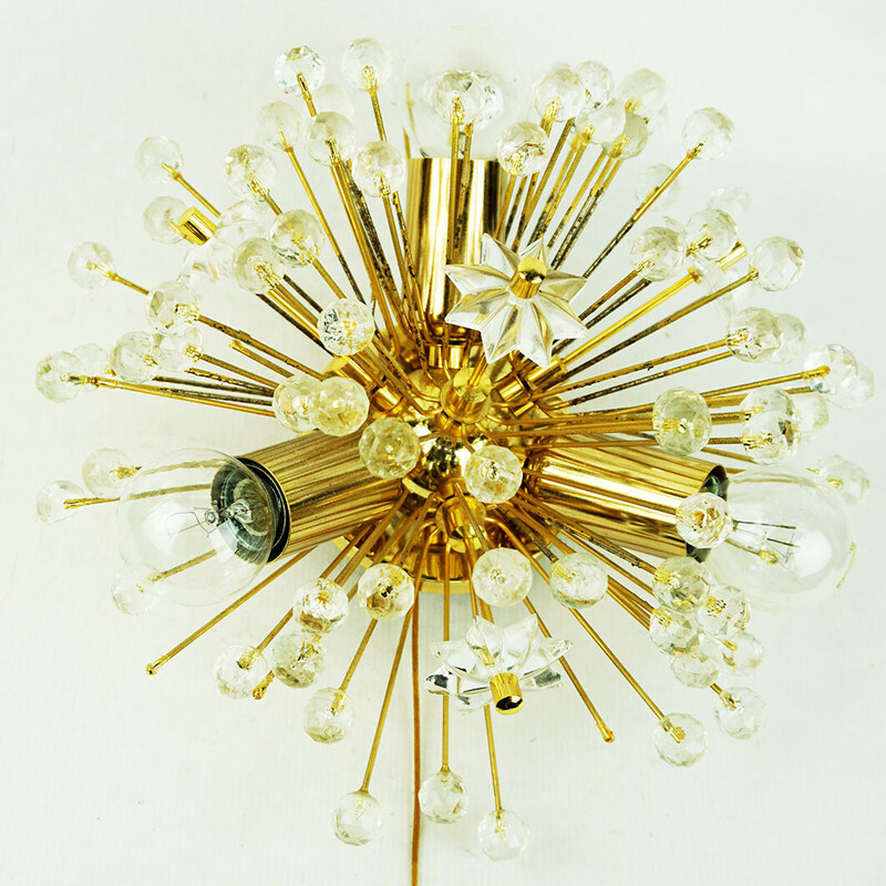 Lampada da parete austriaca vintage in ottone e cristallo di E. Stejnar per Rupert Nikoll