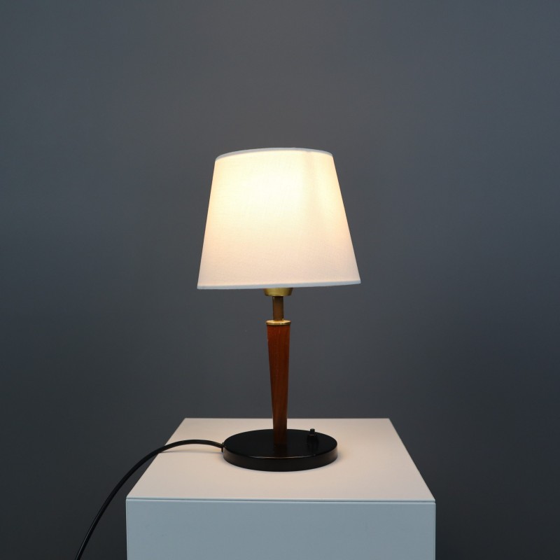 Lampe de bureau suédoise vintage en teck et en métal laitonné