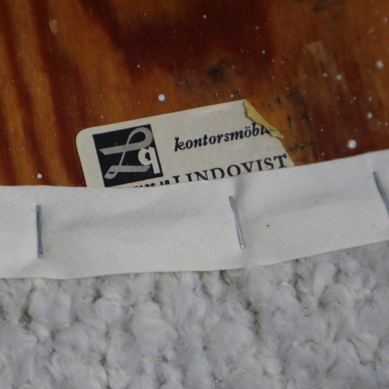 Fauteuil de bureau vintage en tissu bouclé blanc cassé de Verkstads Ab, Suède