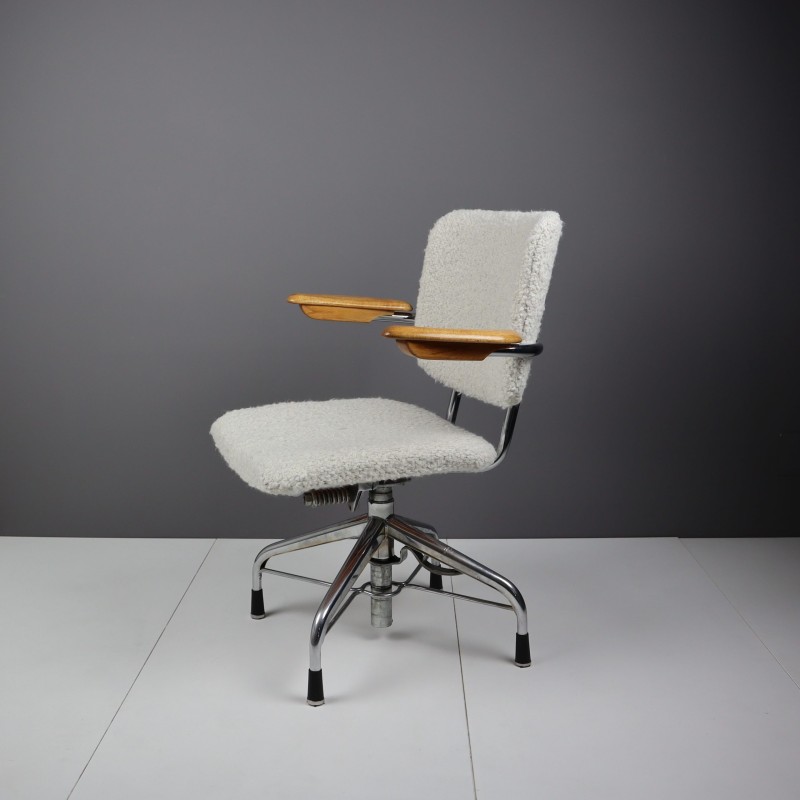 Vintage desk chair in off-white bouclé fabric from Verkstads Ab, Sweden