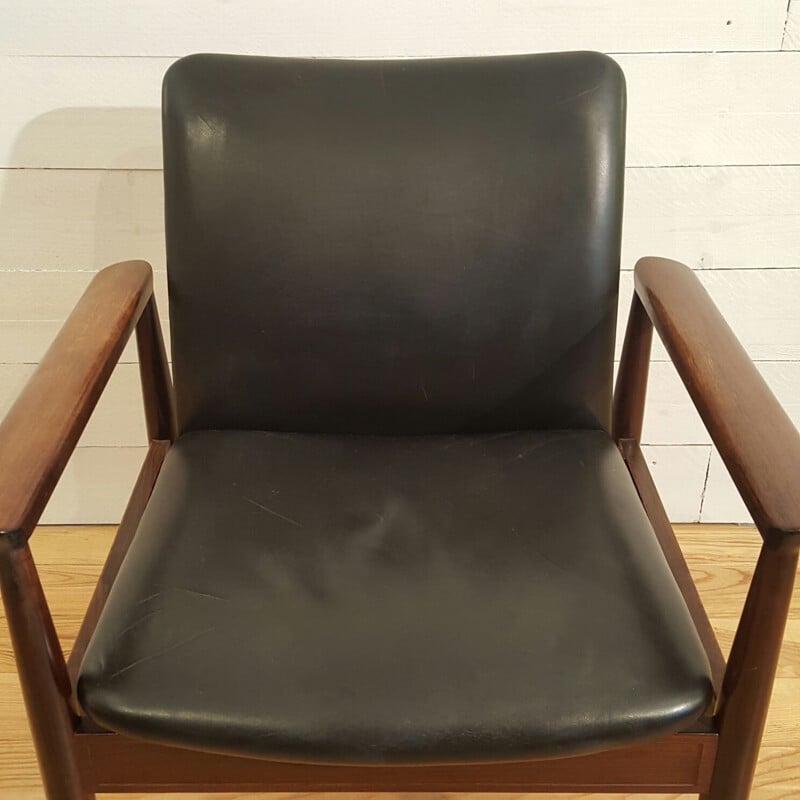 Fauteuil Diplomat en palissandre par Finn Juhl pour France & Son - 1960