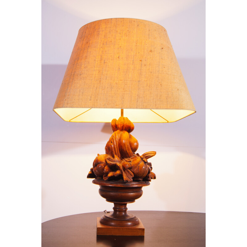 Vintage handcarved Colonial table lamp