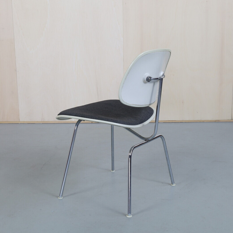 Vintage chair by Charles and Ray Eames for Herman Miller, 1970