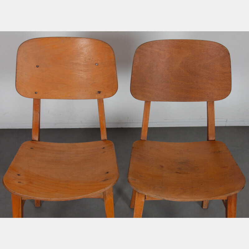 Lot de 4 chaises vintage en bois par Ton, République tchèque 1960