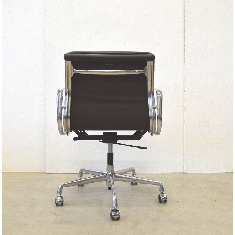 Desk chair model EA217 by Charles Eames for Vitra - 2000s