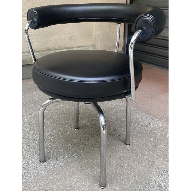 Lc7 cadeira giratória preta vintage para Cassina, 2000