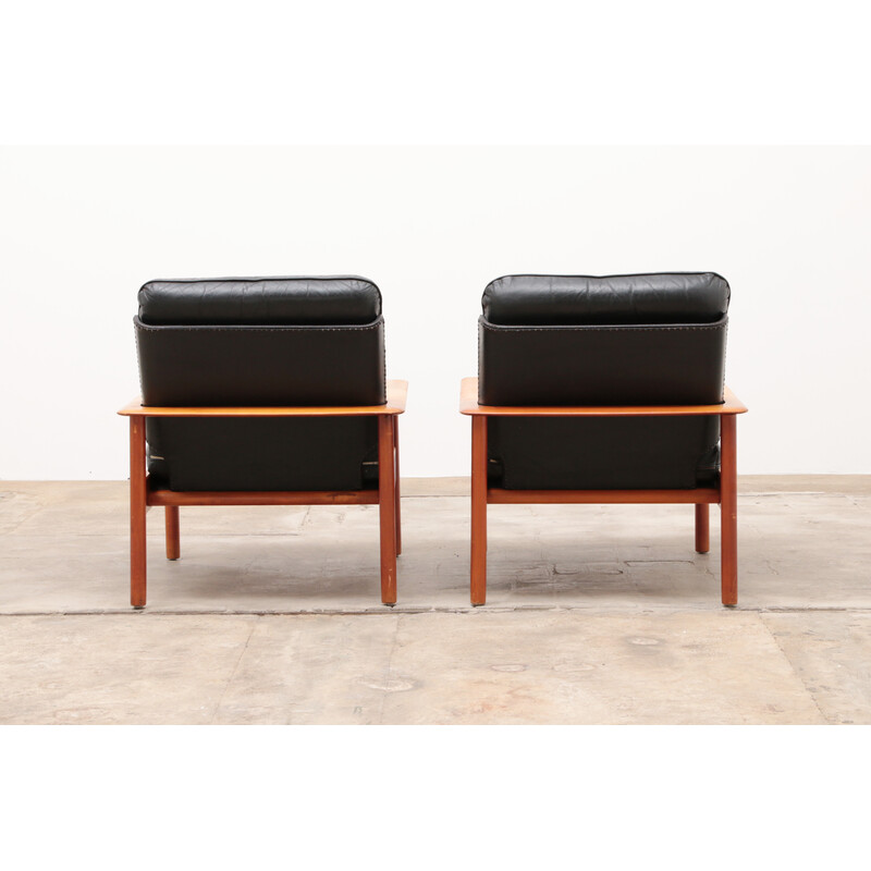 Paar schwarze Relax-Sessel aus schwarzem Leder und Holz, 1960er Jahre