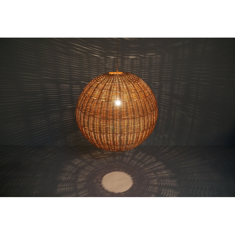 Lámpara colgante vintage globo de ratán, años 60