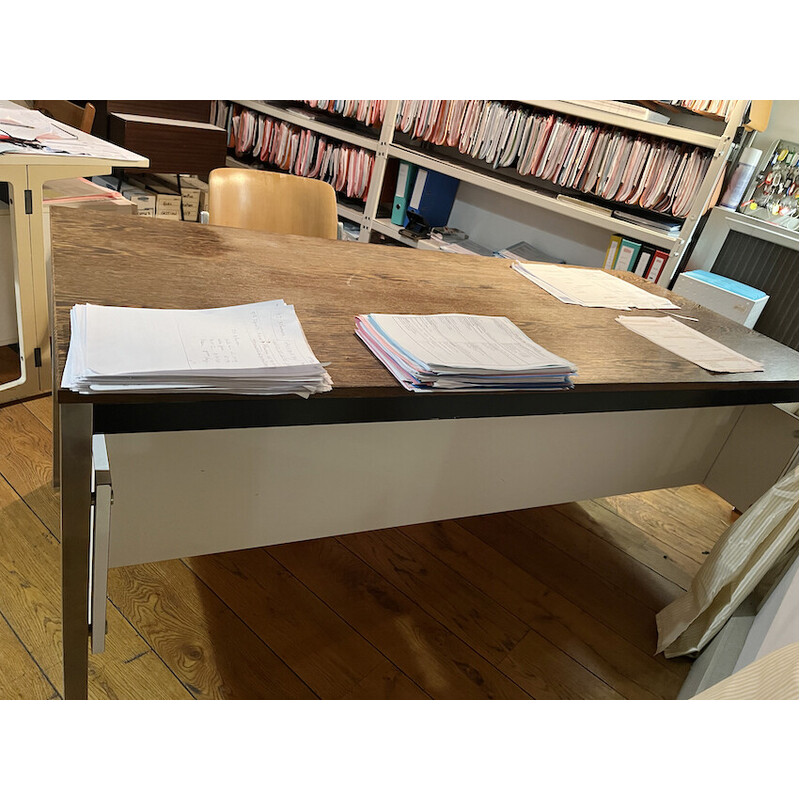 Vintage executive desk in wood veneer, 1980