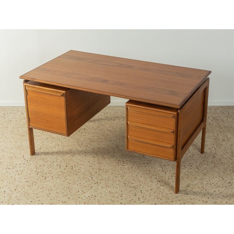 Bureau vintage en placage de teck par Arne Vodder pour G.V. Meubles, Danemark 1960