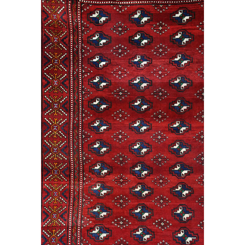 Vintage colorful hand-knotted oriental rug in pure virgin wool