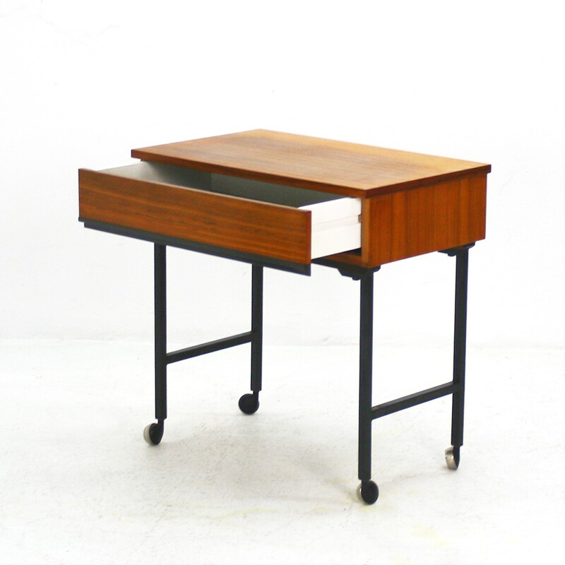 Mid-Century Modern walnut side table on wheels - 1960