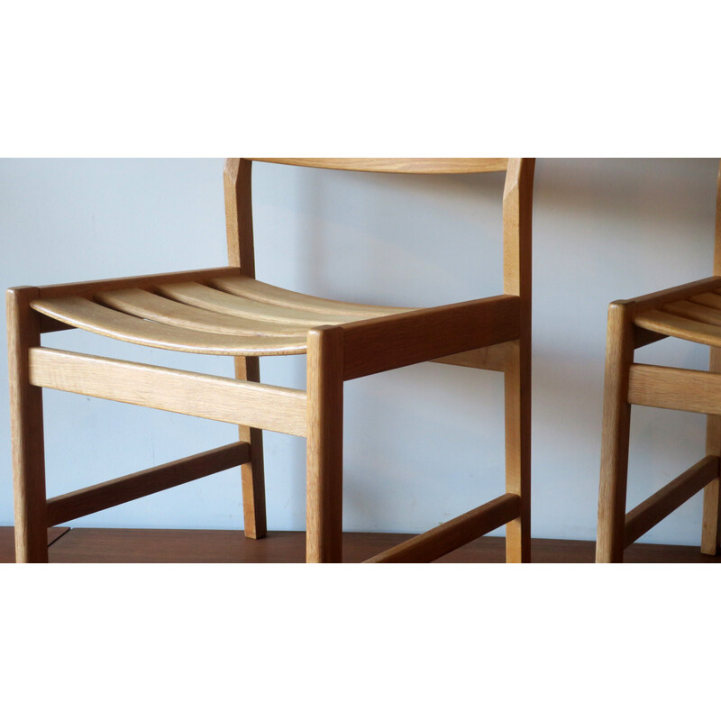 Coppia di sedie da pranzo vintage in legno massiccio di quercia di Kurt Ostervig per Kp Mobler, Danimarca 1950