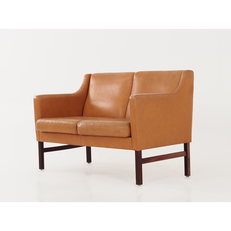 Vintage sofa model V17 by Illum Wikkelsø