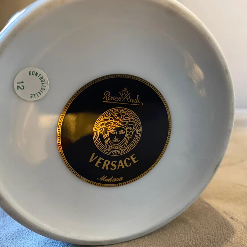 Jarrón vintage de porcelana Medusa de Gianni Versace para Rosenthal, 1990