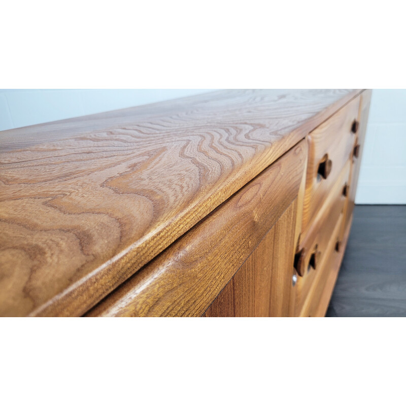 Credenza vintage in olmo di Ercol, anni '70