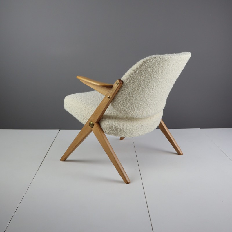 Vintage Triva armchair in off-white bouclé fabric by Bengt Ruda