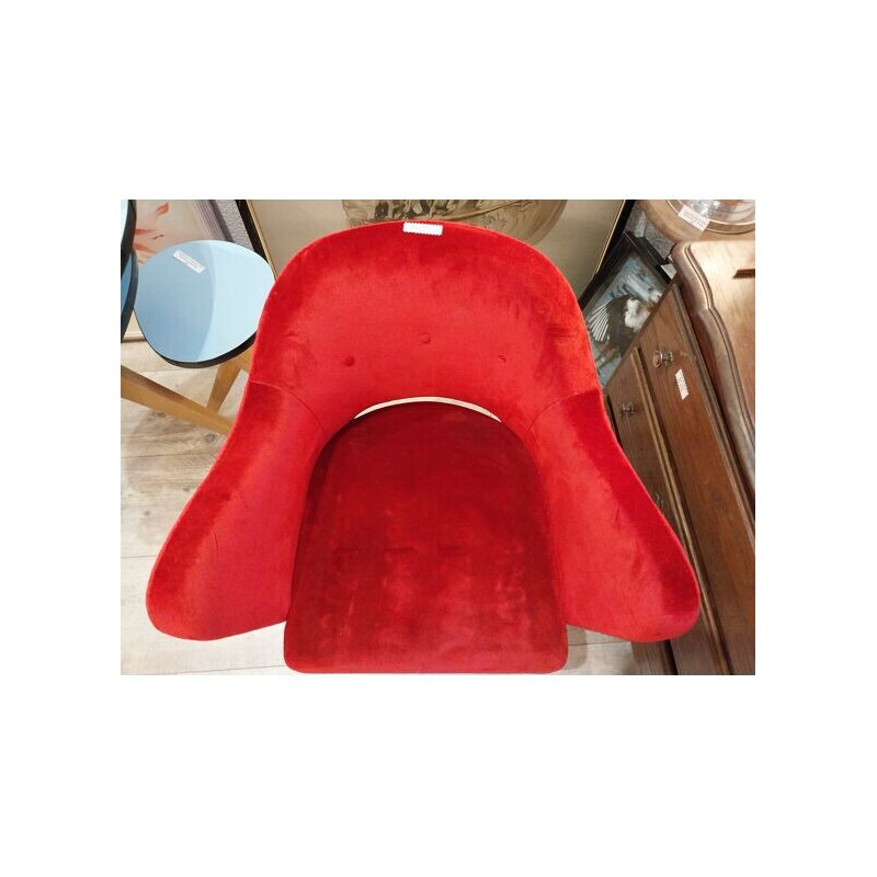 Cadeira de coquetel de veludo vermelho escandinavo, 1960-1970