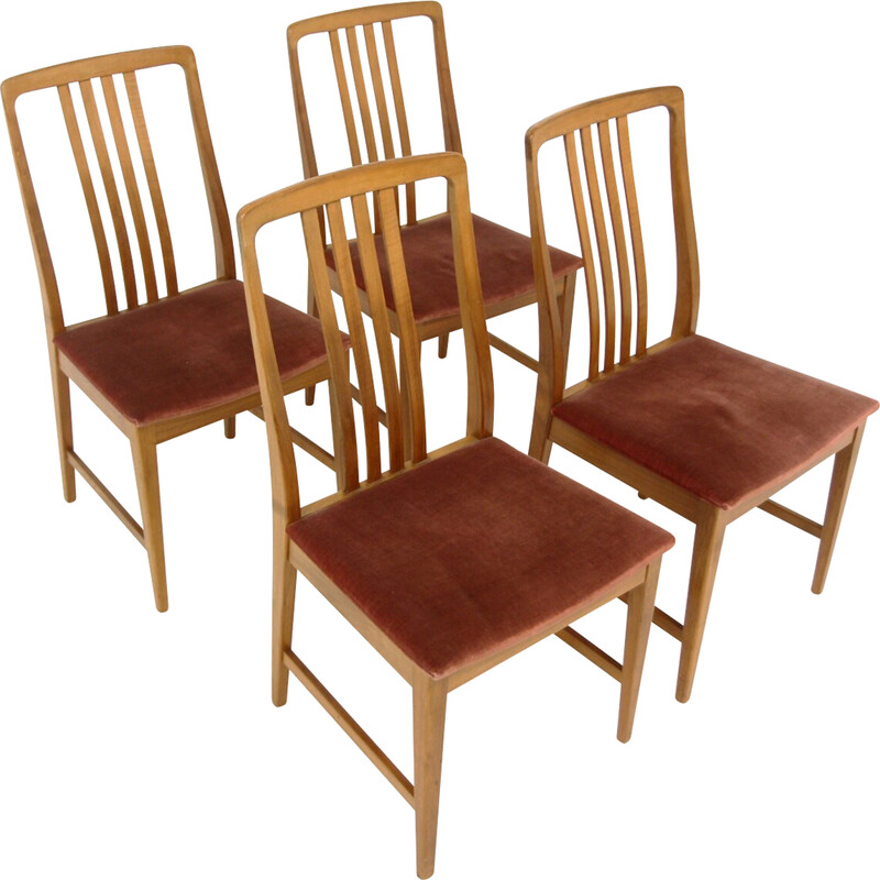 Conjunto de 4 cadeiras de nogueira e tecido vermelho vintage, Suécia 1960