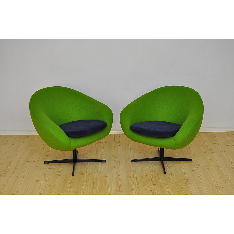 Pair of vintage Shell armchairs on a swivel leg, 1960s