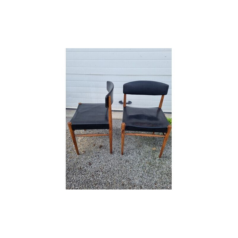Ein Paar skandinavischer Vintage-Stühle aus schwarzem Skai und Holz, 1960