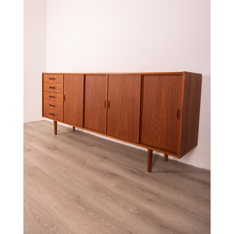 Credenza vintage in legno di teak con cinque cassetti e quattro ante scorrevoli