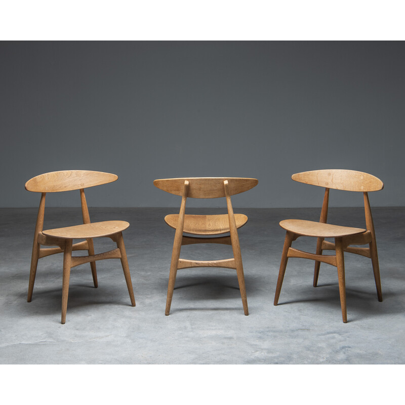 Set of 3 vintage Ch33 dining chairs by Hans J. Wegner for Carl Hansen and Søn, Denmark