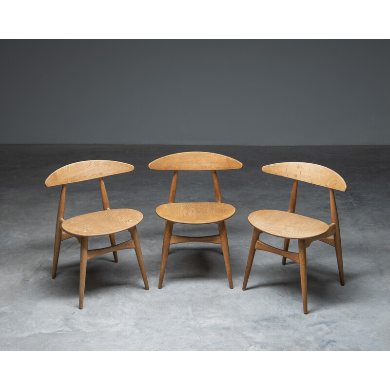 Set van 3 vintage Ch33 eetkamerstoelen van Hans J. Wegner voor Carl Hansen en Søn, Denemarken.