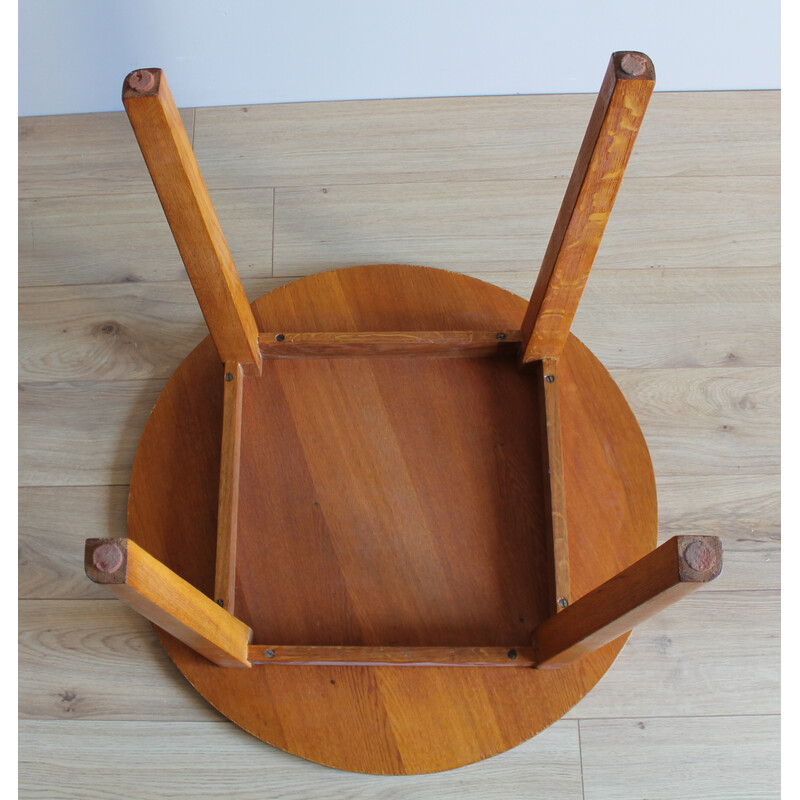 Vintage pedestal table in varnished oakwood