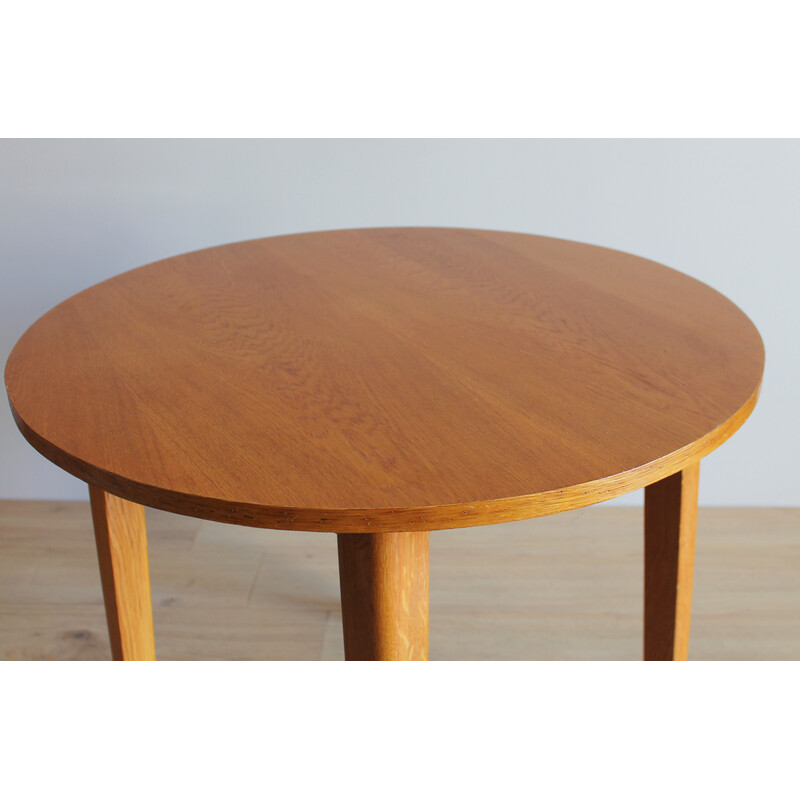 Vintage pedestal table in varnished oakwood