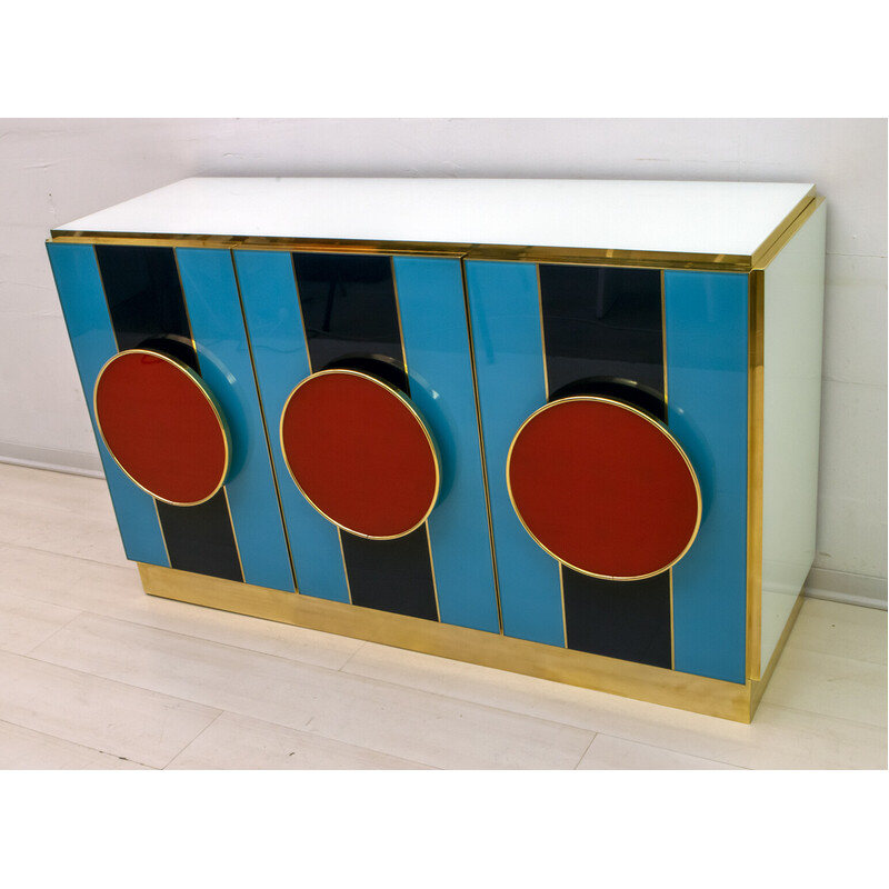 Credenza italiana vintage postmoderna in vetro colorato e ottone, anni '80