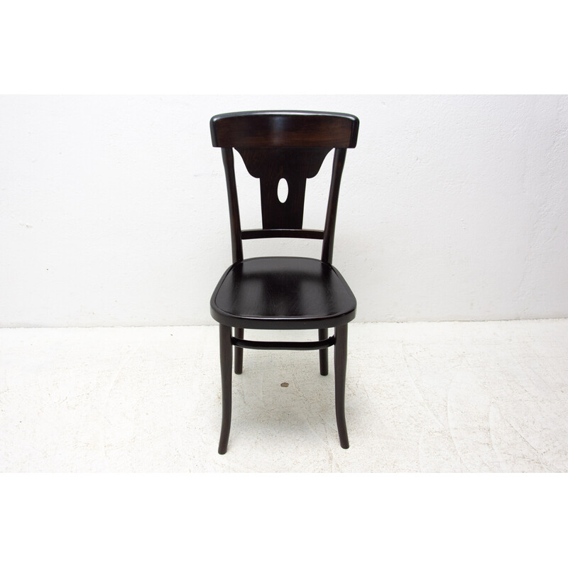 Vintage beech bistro chair by Thonet, Czechoslovakia 1920s