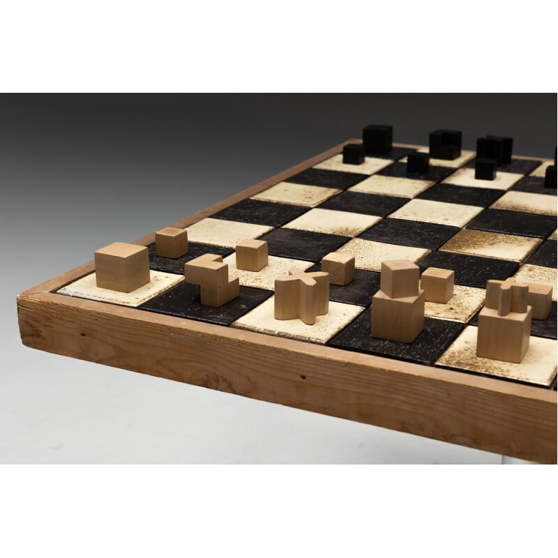 Alter Spieltisch mit Bauhaus-Schachspiel von Josef Hartwig, Deutschland 1924