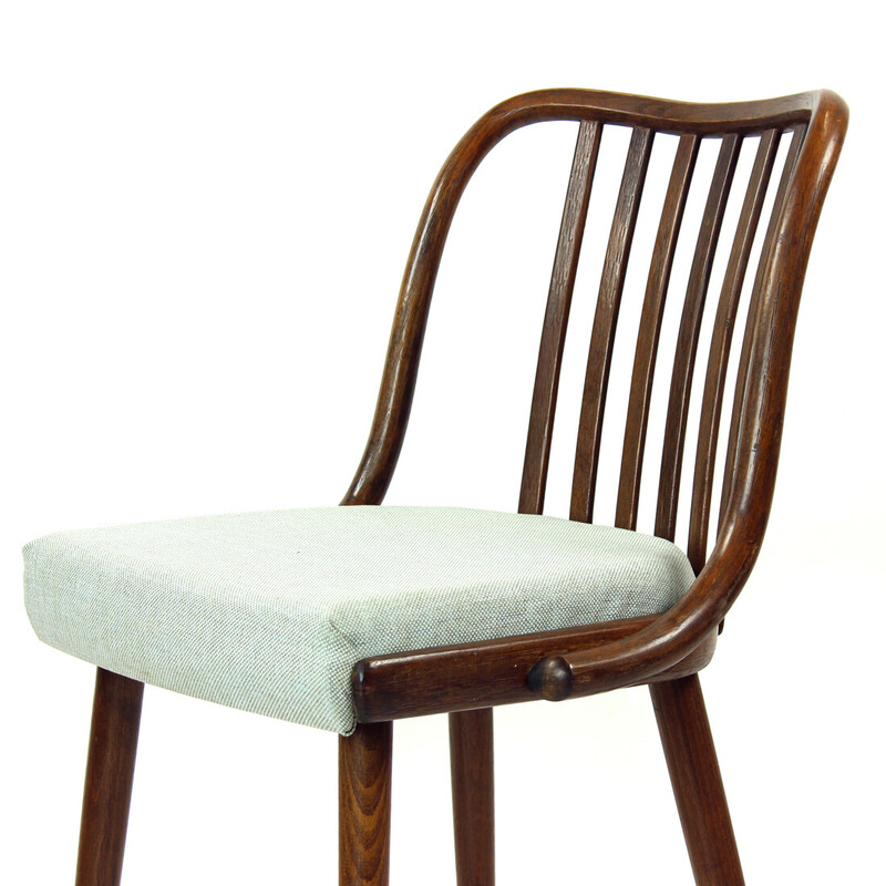 Juego de 4 sillas de comedor vintage en madera de roble oscura curvada de Jitona, Checoslovaquia Años 60