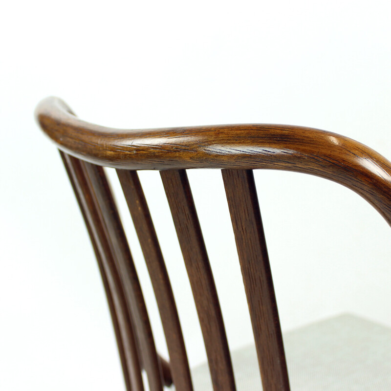 Juego de 4 sillas de comedor vintage en madera de roble oscura curvada de Jitona, Checoslovaquia Años 60