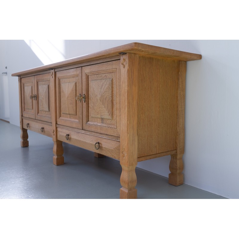 Vintage Deens Brutalistisch eikenhouten dressoir, 1960