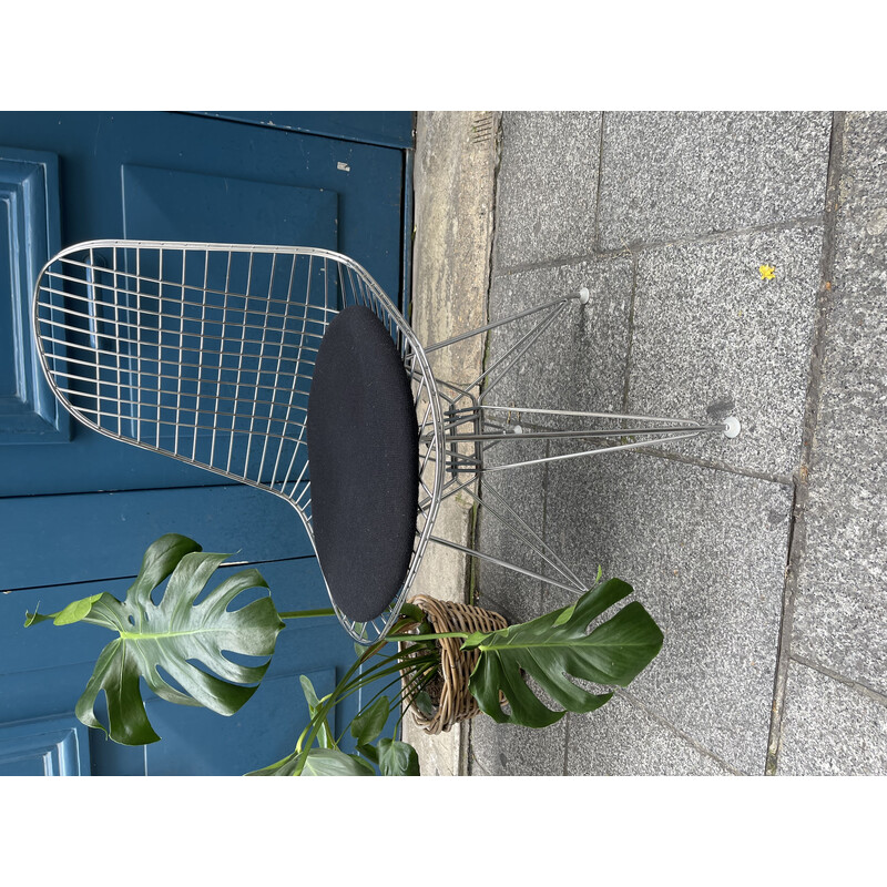 Par de cadeiras de metal cromado vintage por Charles Eames